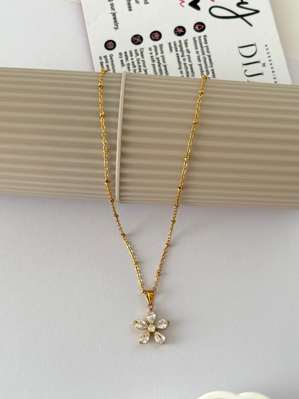 Emmy necklace.      DJN04 - Image 2