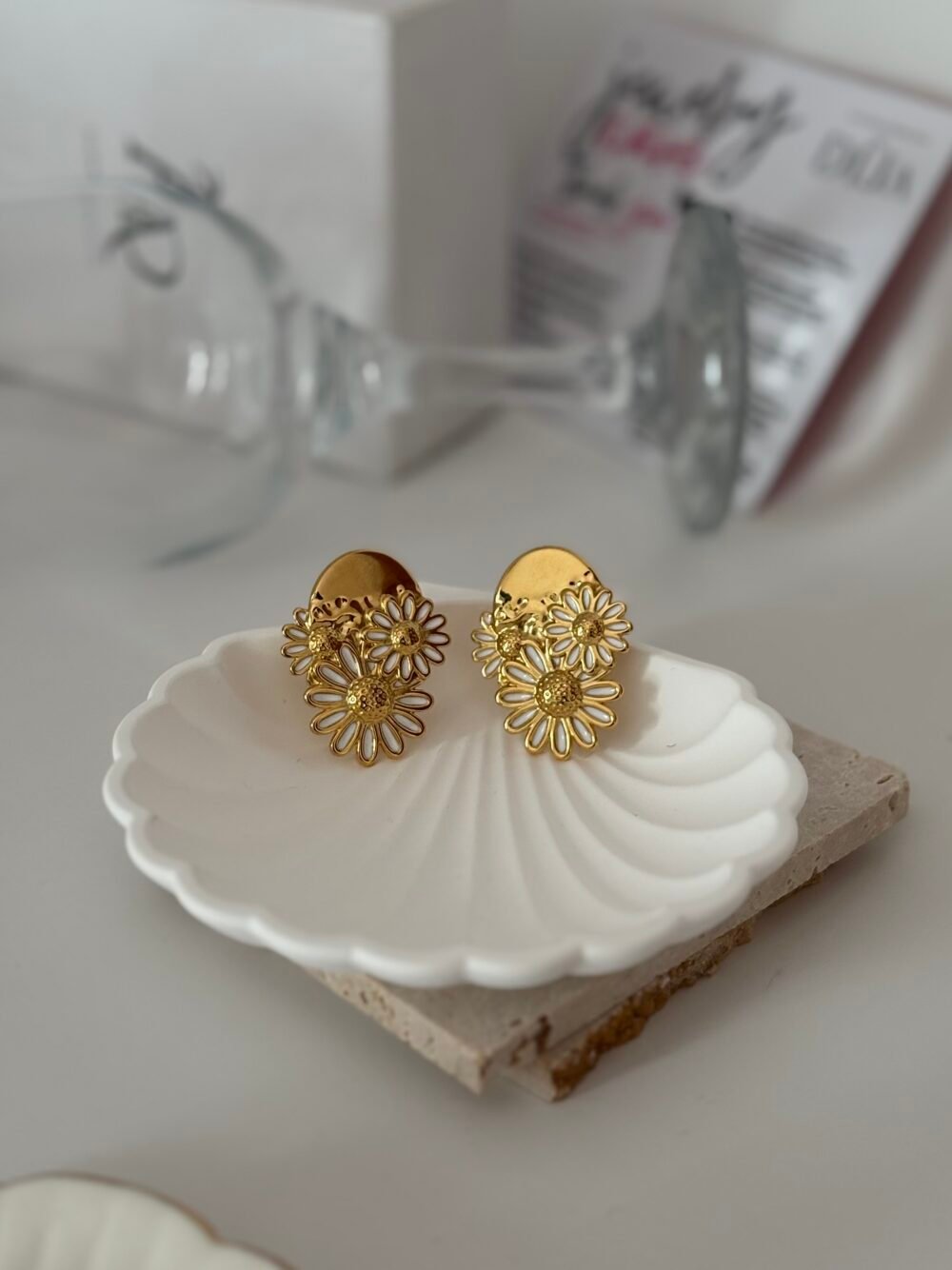 Sunflower stud earring.   DJE10 - Image 2
